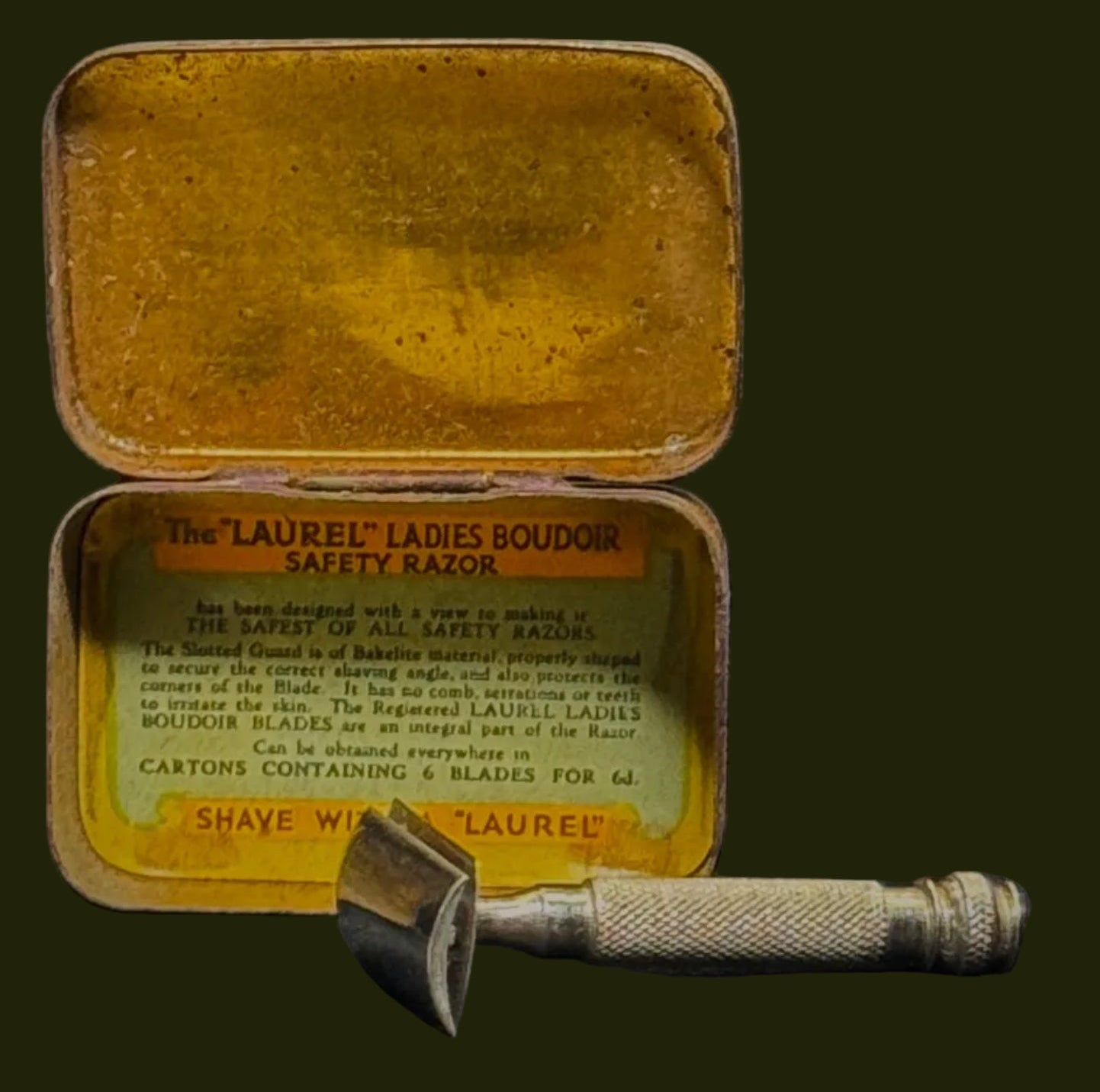 The Laurel Boudoir Ladies Safety Razor, in tin