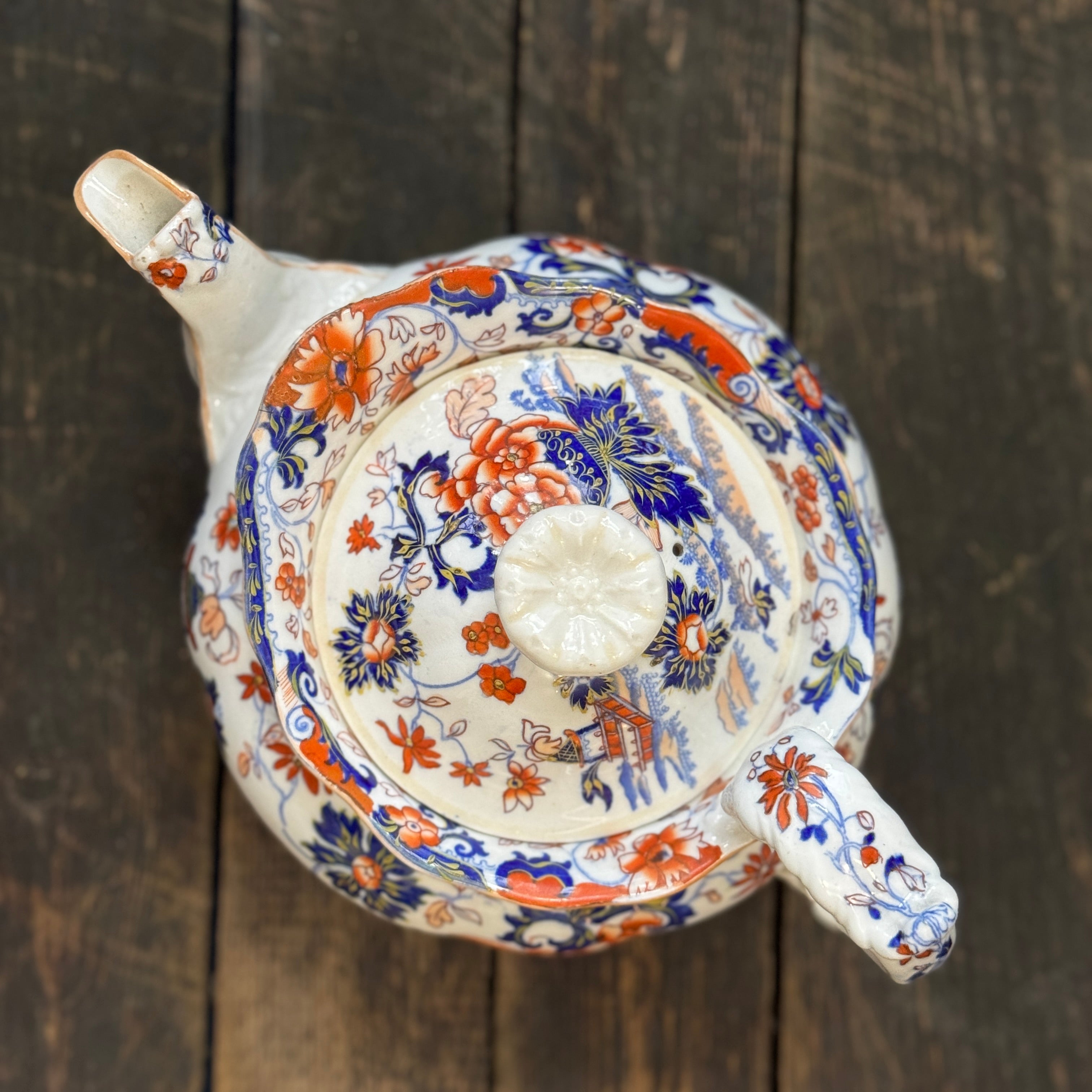 Early 19th century Imari teapot by Minton Amherst