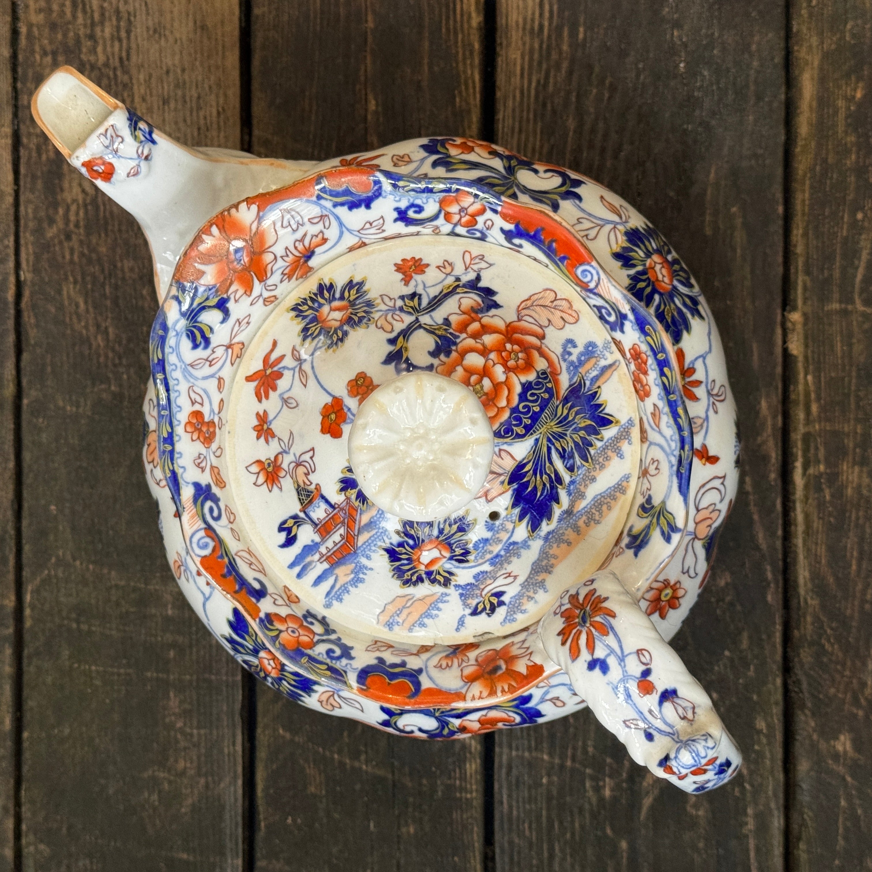 Early 19th century Imari teapot by Minton Amherst