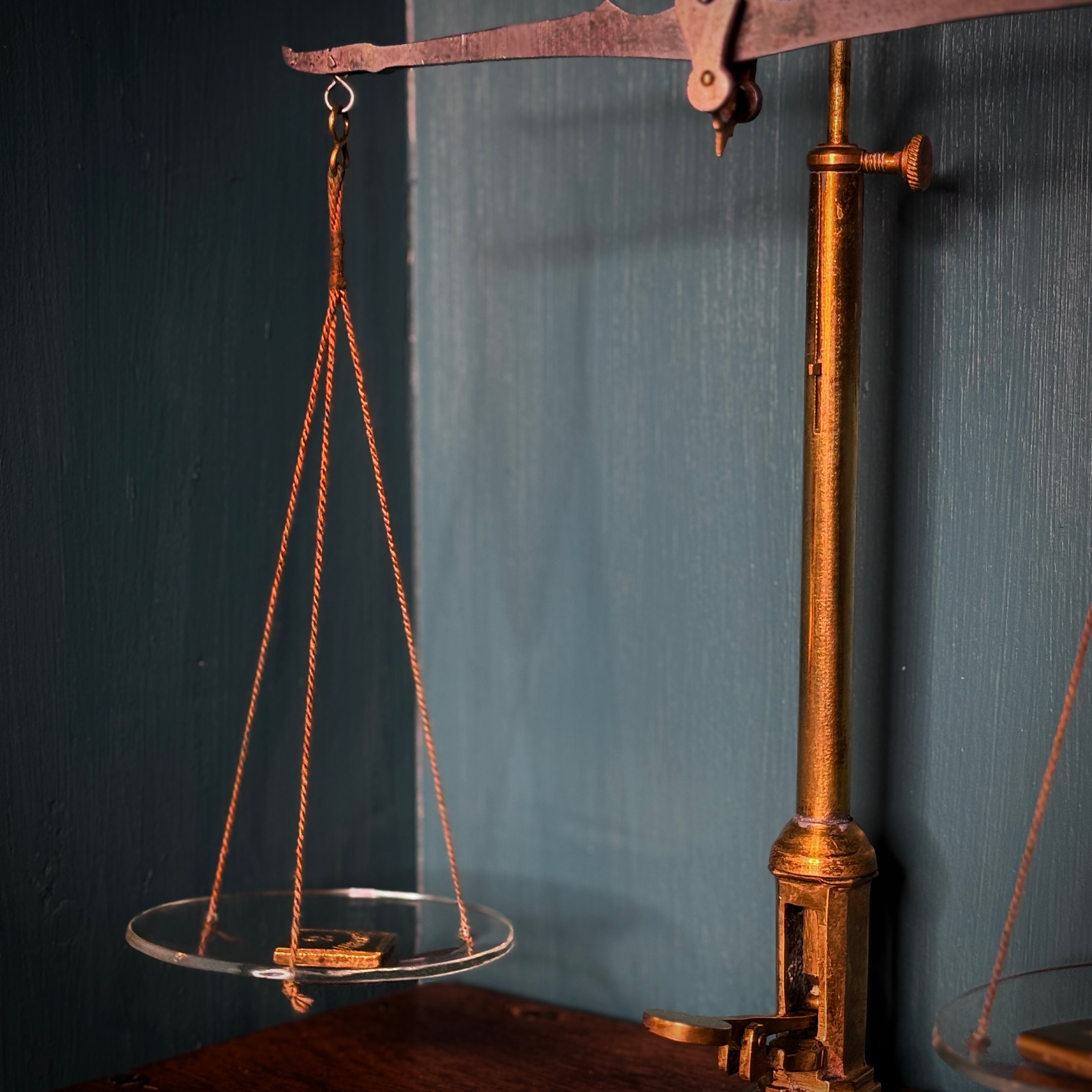 Set of antique apothecary scales in glass-fronted wooden case