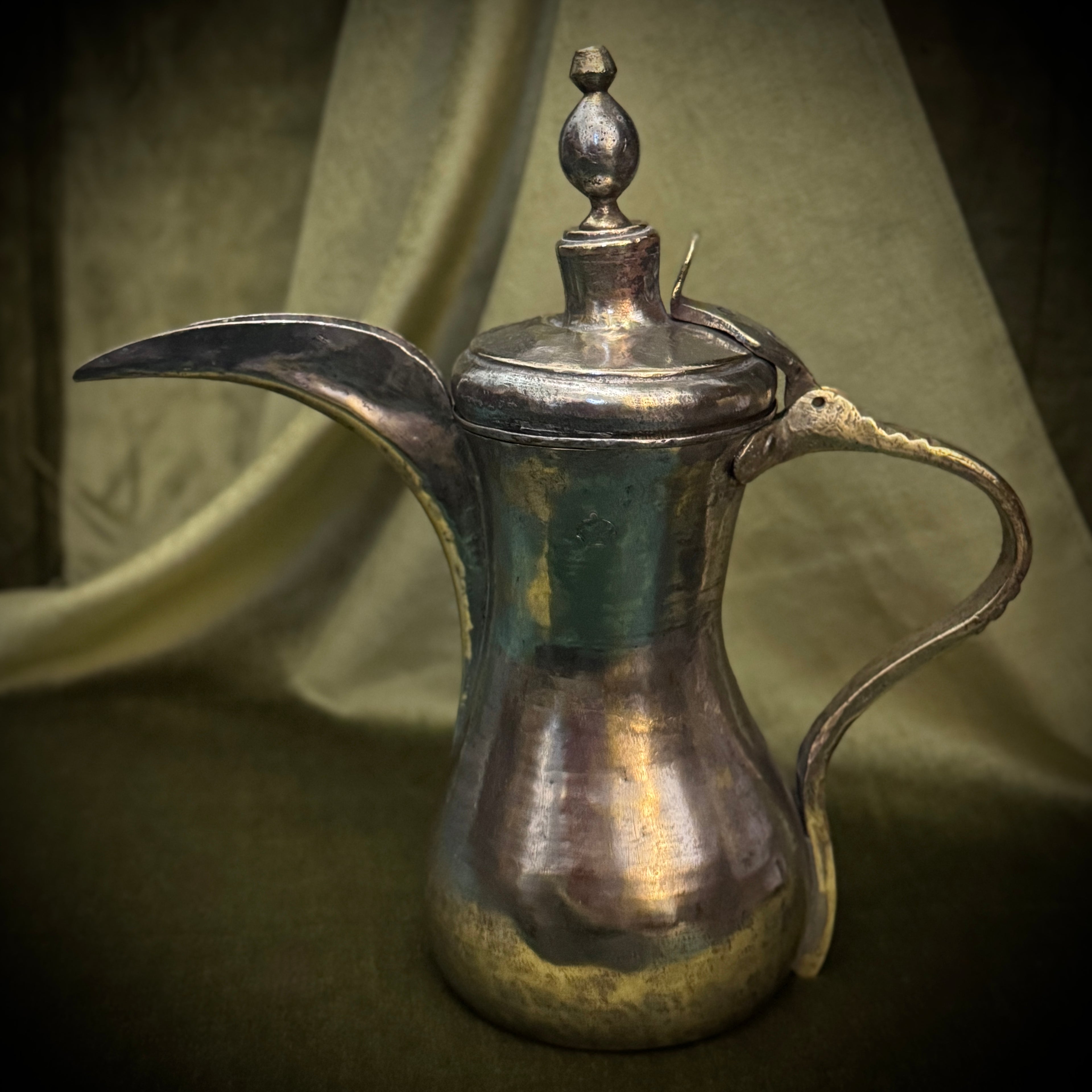 Handmade silver-plated Syrian Bedouin dallah of late 18th century
