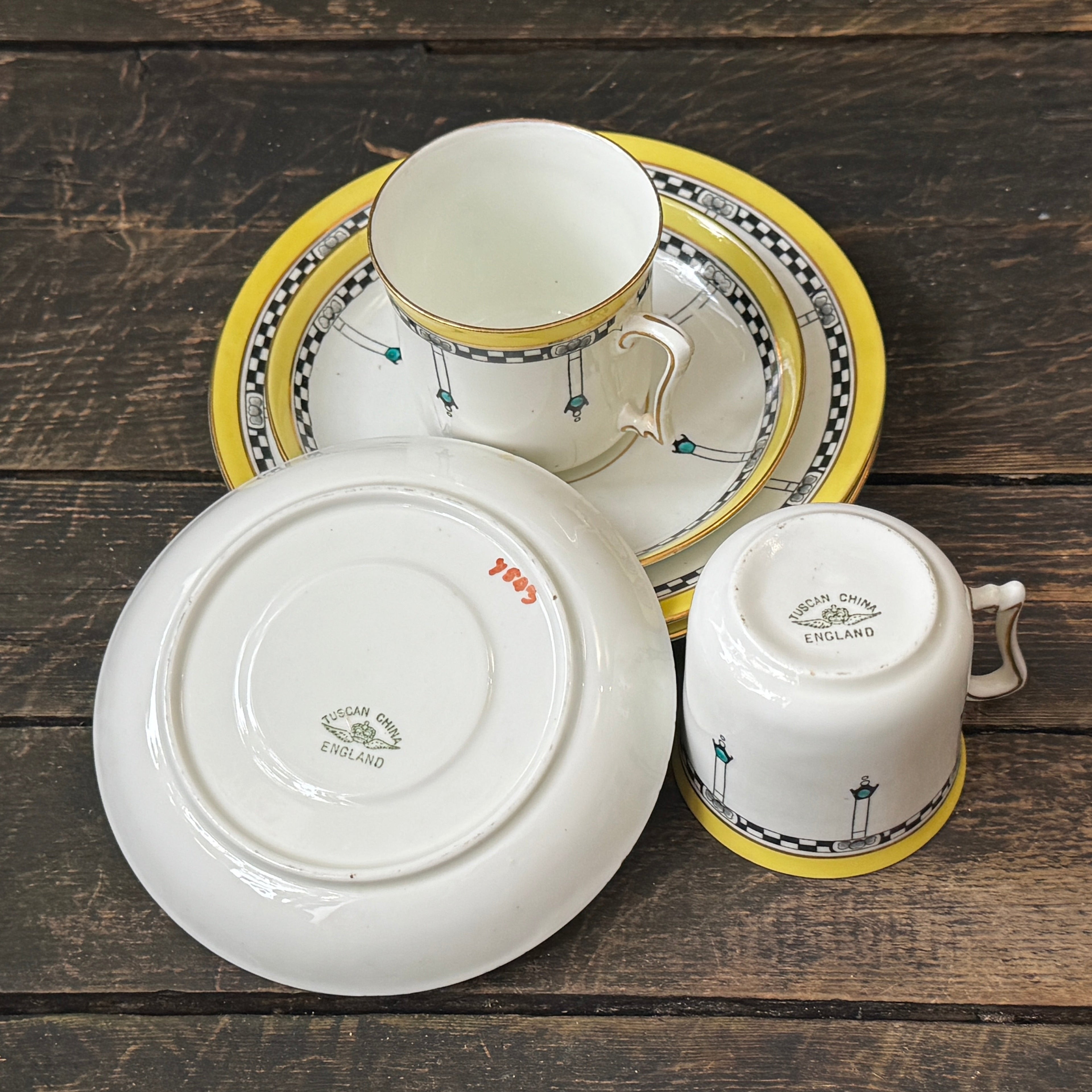 Set of two Art Deco espresso /coffee cups with matching saucers and plates