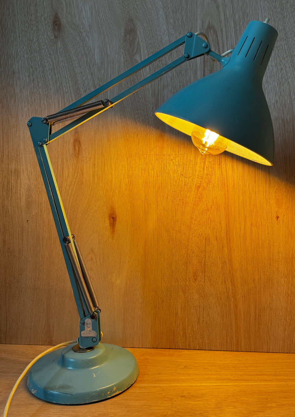 Large 1950s-60s “1001 Lamps” anglepoise desk lamp