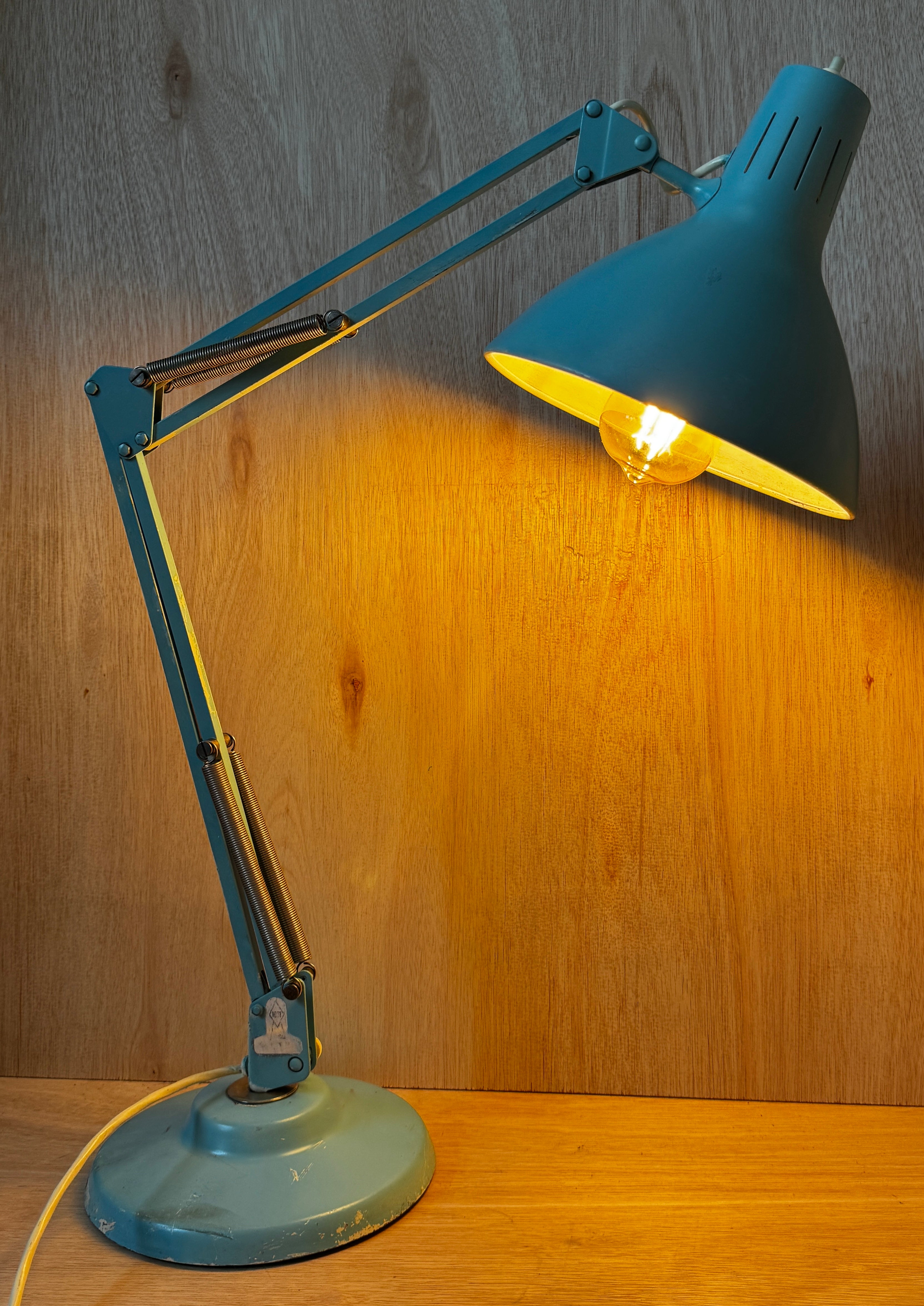 Large 1950s-60s “1001 Lamps” anglepoise desk lamp