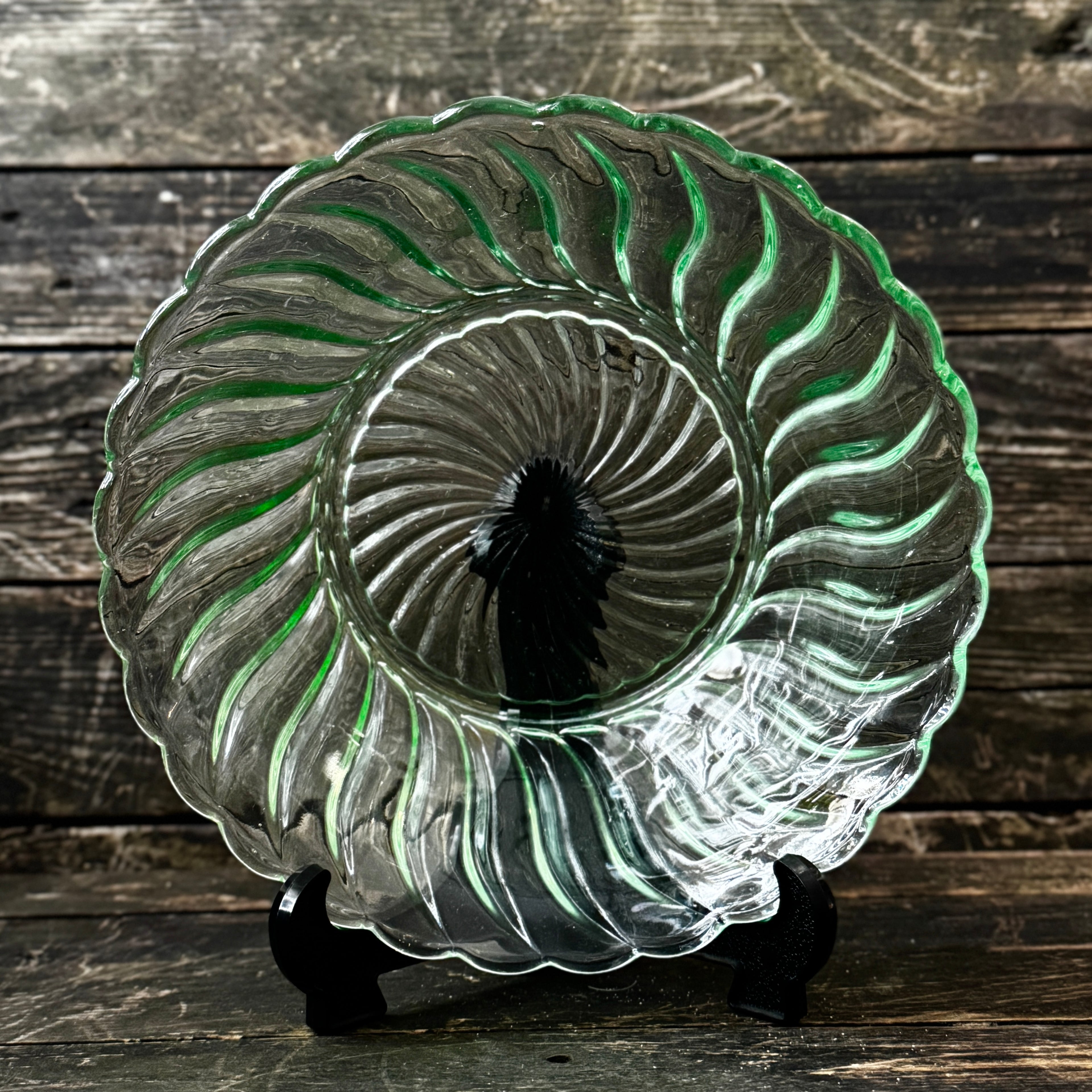 Set of uranium glass bowls, by Bagley, 1930s