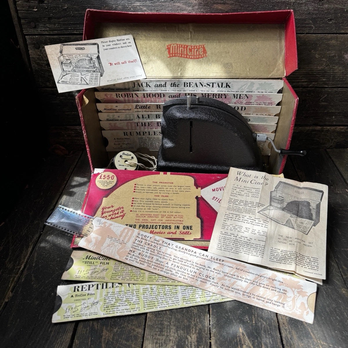 Mini Cine 1950s Shop Display Model (Fully Working) With Display Case, Reels, and Instructions