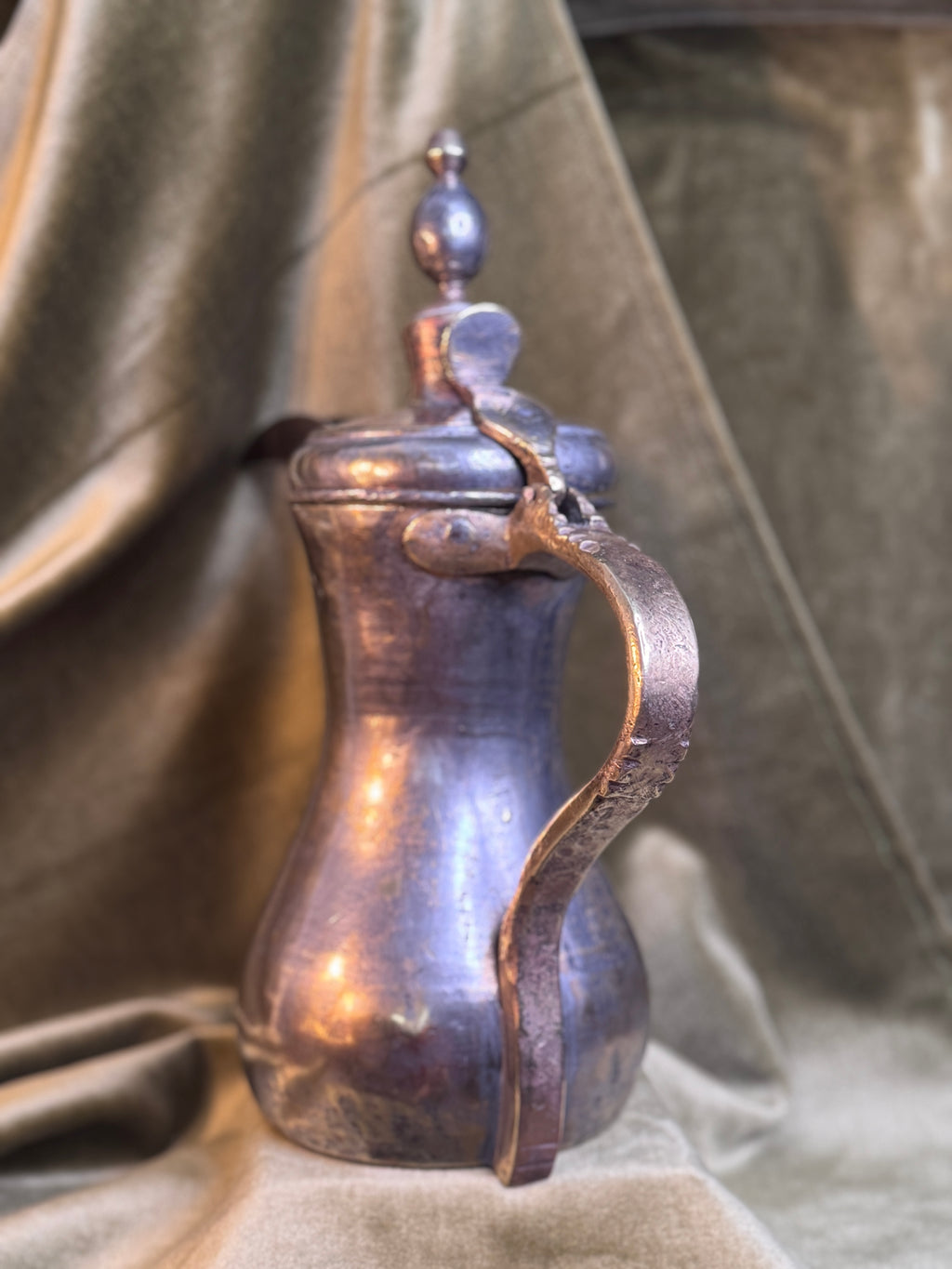Handmade silver-plated Syrian Bedouin dallah of late 18th century